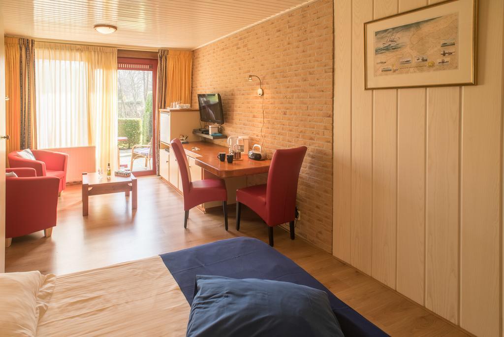 Hotel Claes Compaen Midsland Exterior foto