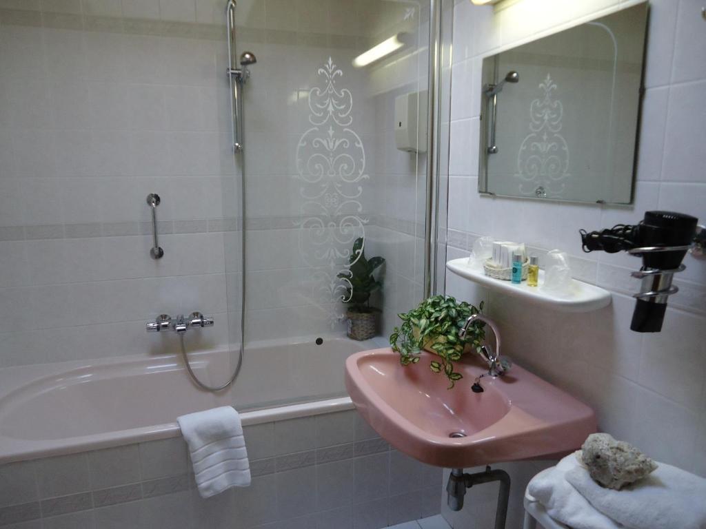 Hotel Claes Compaen Midsland Zimmer foto